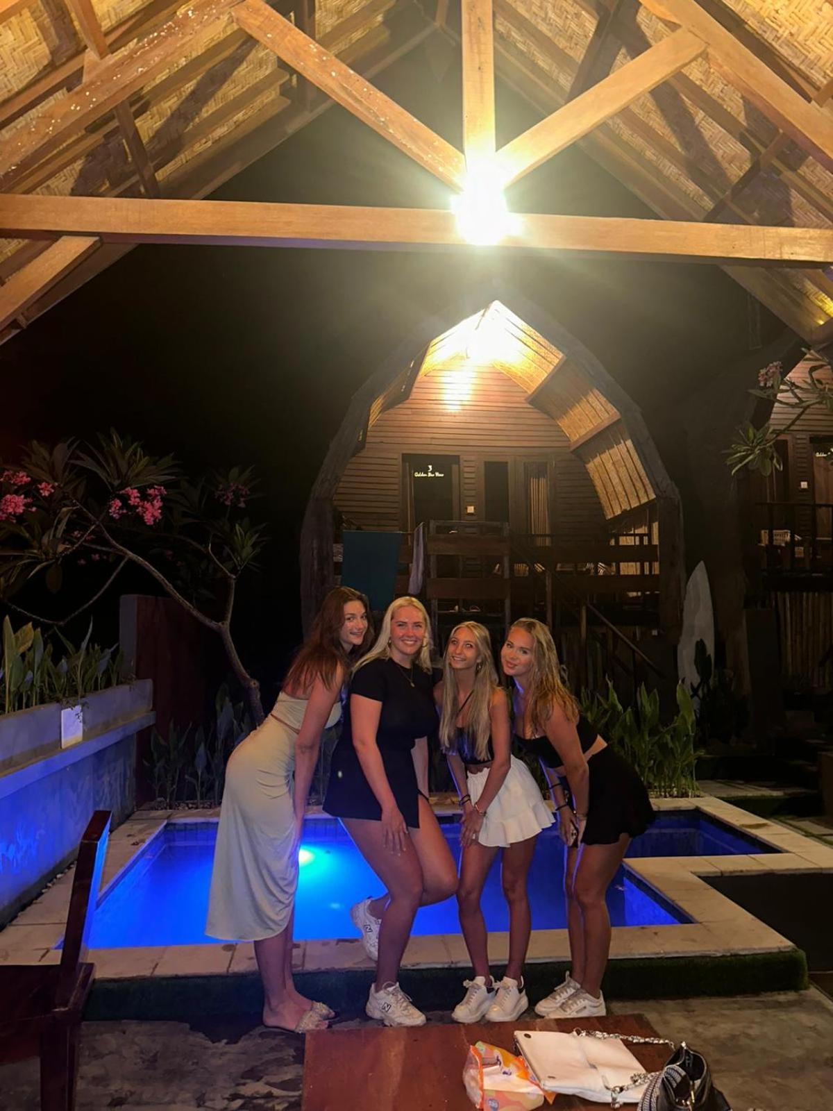 The Golden Ave Bungalow Gili Trawangan Exteriör bild